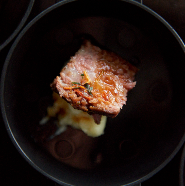 Fully Cooked Sous Vide Short Ribs with Red Wine Jus, 3.5 LB Pouch (8 Servings)